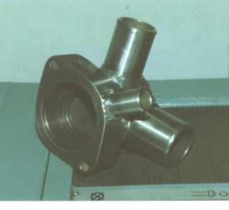 Copy_of_thermostat_housing.jpg